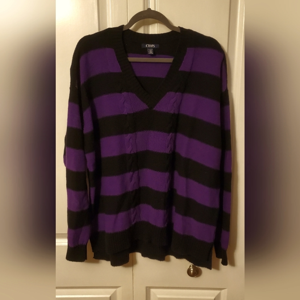 Ladies XL Chaps Sweater Long Sleeve V-Neck Purple Black